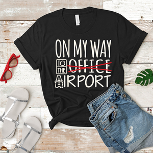 On My Way to the Airport - Women's T-Shirt (black)